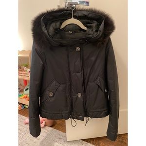 Burberry puffer bomber fox fur trim black small